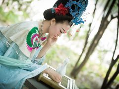 -九月鹰飞汉服摄影工作室