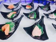 -小天鹅戴斯酒店鲸鲨百汇创作料理