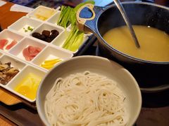 -云海肴·汽锅鸡·云南菜(天山百盛优客店)