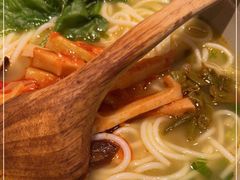-百春原湖南牛肉粉(百联世纪店)