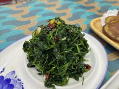 -三江源美食城