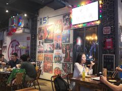 大堂-马路牙子地桌烤肉(工体店)