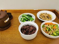 -雪梅月子中心(华侨城店)
