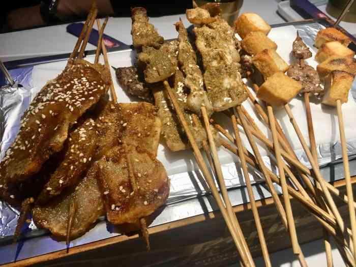 屋外屋烧烤(学院店)-"在学院路上周边都是好吃的却也是独爱这.