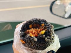 -西街夜油条·麻团包乌饭