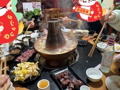 -果松木炭酸菜铜火锅·外婆参鸡汤