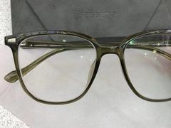 -爱视眸Eyeblling眼镜·依视路·蔡司镜片折扣店(百联南方商城购物中心)