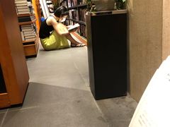 -西西弗书店&矢量咖啡(来福士广场店)