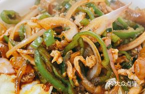 Bao Meng's Green Pepper and Pork Noodles