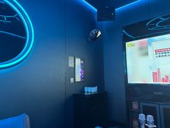 -萧邦音乐会所KTV(向西店)