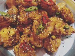 -BHC炸鸡(明洞总店)