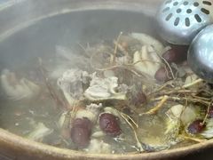 -广味炭炉鸡煲(宝业路分店)