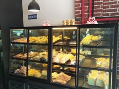 面包甜点陈列柜-美事客·面包·蛋糕·甜品(CBD店)