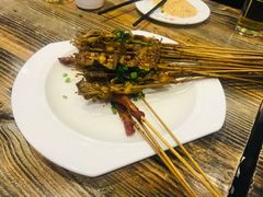 -范二妹独特烧烤夜宵城(宜宾总店)
