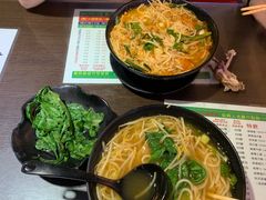 -星林居酸辣米线餐厅