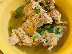 -席娜卡琳火车铁道夜市