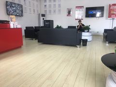 -途虎养车技术中心(上海浦江店)