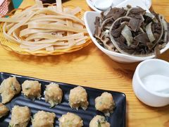 -何氏串串香火锅(翠亨店)