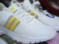 -修鞋洗鞋洗包(呼玛店)