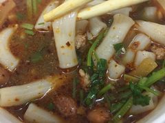 -八哥酸辣粉(大中路步行街店)