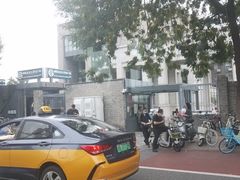 -北京大学东门(地铁站)