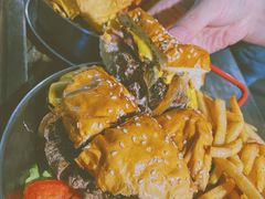 酿牛肉汉堡-The BREW·酿餐厅(浦东嘉里大酒店)