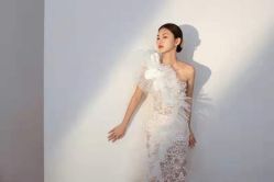 点击看大图 -挪娅婚纱摄影皇家会所
