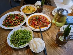 德宏酸木瓜炒牛肉-小喜客·云南特色菜(纳西庭院店)