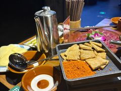 -贵厨酸汤牛肉(花果园国际中心店)