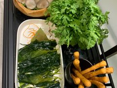 -红鼎豆捞·非遗鲍皇汤火锅(宝丰路店)