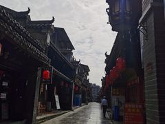 -秦巴石锅鱼