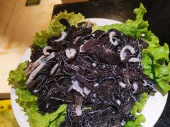 -潮汕三宝鲜牛肉火锅