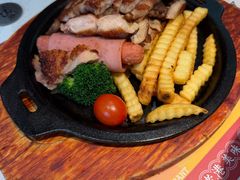 -香港新发烧腊茶餐厅(水围店)