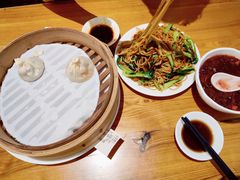 -诚铭记·虾仁汤包·成都小吃(融创店)