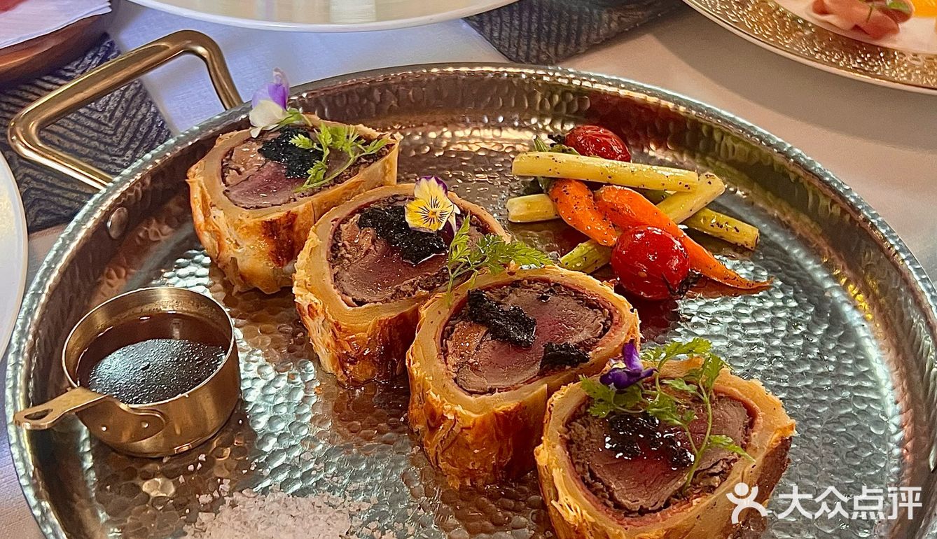 在义乌 ！怎么会有这么漂亮的西餐厅🍴