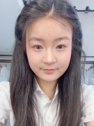 -雪莉美妆婚纱馆