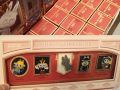 -泡泡玛特POPMART(蓝色港湾店)