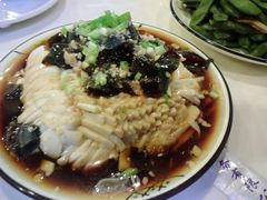 -虾弄弄海派小龙虾·牛羊蝎子火锅