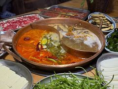 -洱火云南酸菜牛肉火锅(石景山当代商城店)