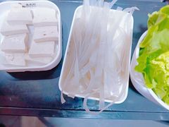 -鲁员外地锅鸡地锅鱼(古墩路店)