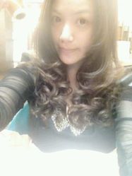 刚烫好的头发-IRIS爱蕊丝形象