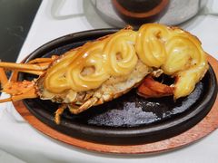 -红鼎豆捞·非遗鲍皇汤火锅(宝丰路店)