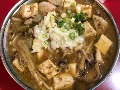 -六合夜市