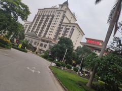 -江门新会碧桂园凤悦凤凰酒店(万达广场店)