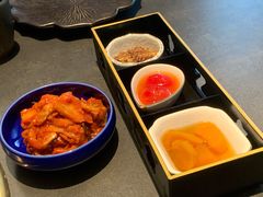 -铭牛烧肉·和牛海鲜自助(高新月牙湖店)