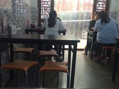 大堂-高记麻辣烫