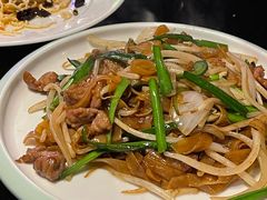 干炒牛河-撒椒小酒馆馆池袋店