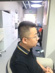 -尤司男士国潮理发馆