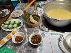 -禄婶鸡煲·打边炉