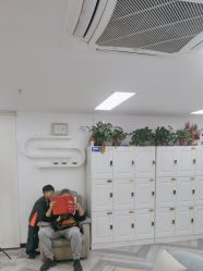 -米娜护肤造型
